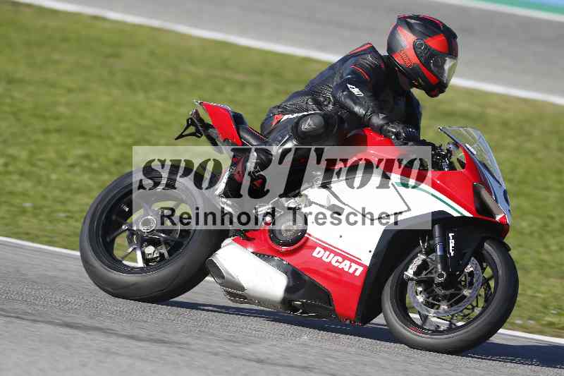 /Archiv-2025/02 28.-31.01.2025 Moto Center Thun Jerez/gruen-green/92